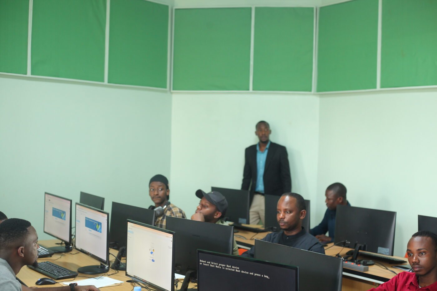 Introduction of online classes by UAIT professor