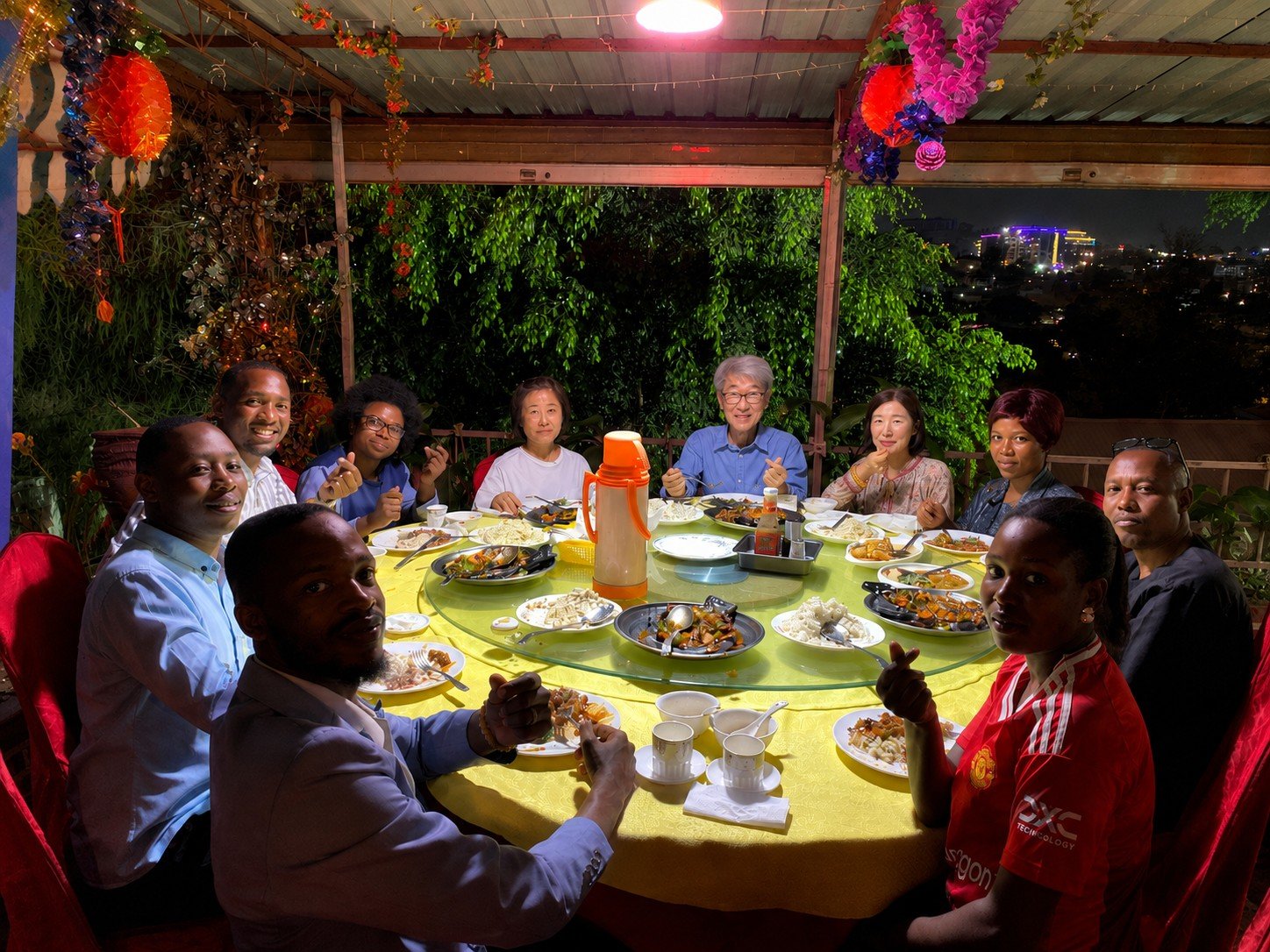 Group dinner hosted by the DVC for Jewelry Design graduates and UAIT staff